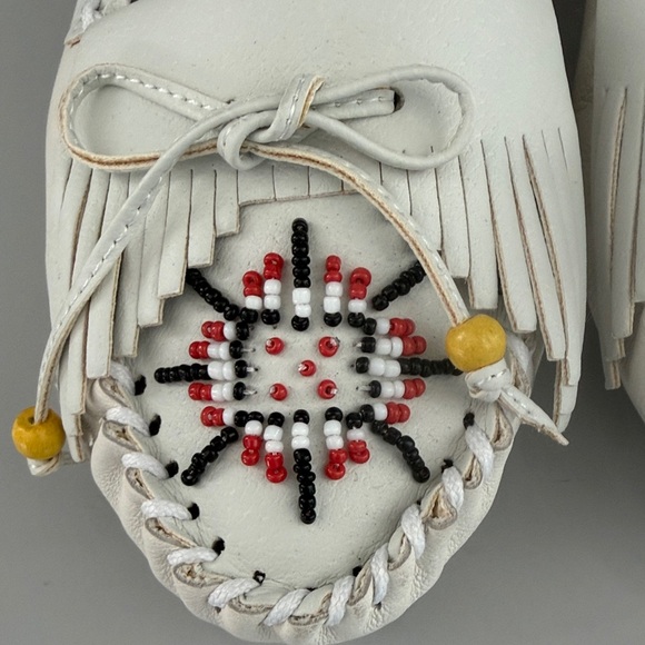 White Beaded Moccasins with Red Accents - Picture 3 of 4